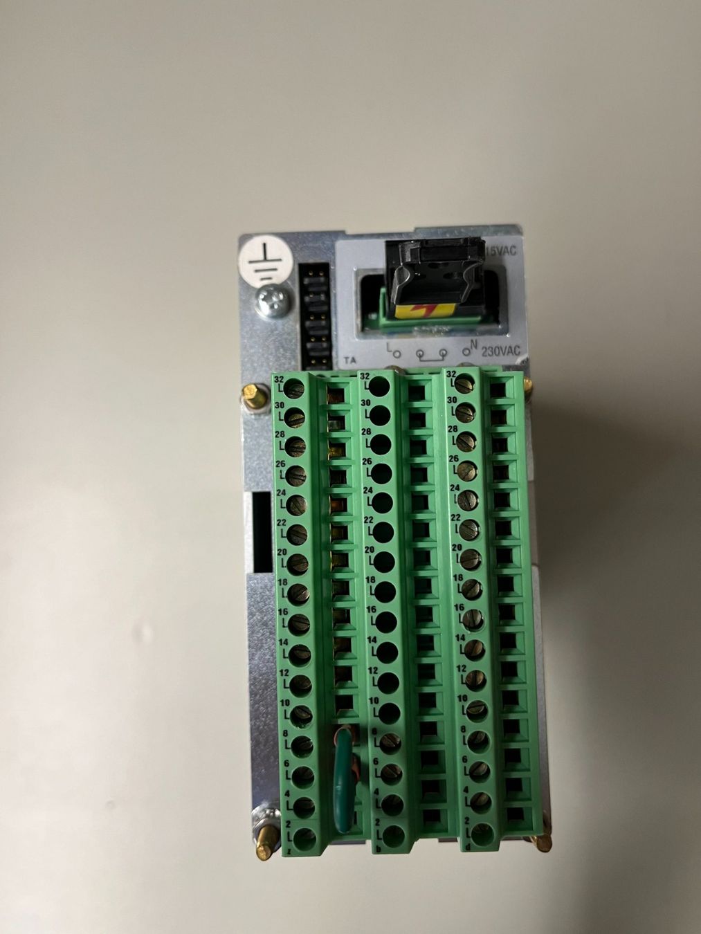ABB Componenti elettronici: ABB Universal-Prozessregler – Usato da Jenaz venduto da Speedy350 3