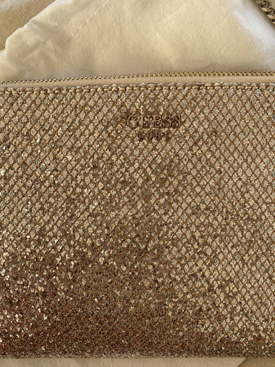 Guess Borse da donna: Borsa Guess argento e oro, ✨ Perfetta! – Nuovo (secondo la descrizione) da Balerna venduto da jes_gg6k 2
