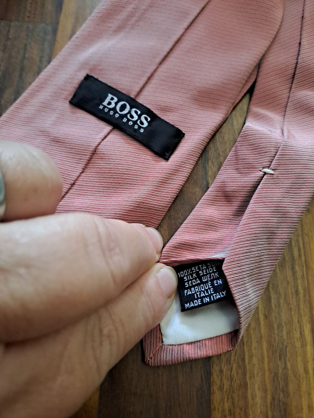 Hugo Boss Cravatte: Boss Krawatte Seide – Usato da Emdthal venduto da kasira 1