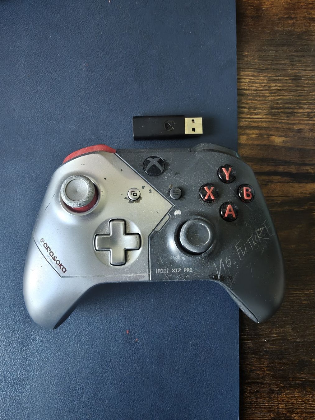 Microsoft Controller: Xbox Wireless Controller - Cyberpunk 2077 Limited Edition – Usato da Schlieren venduto da fgr_bz6s