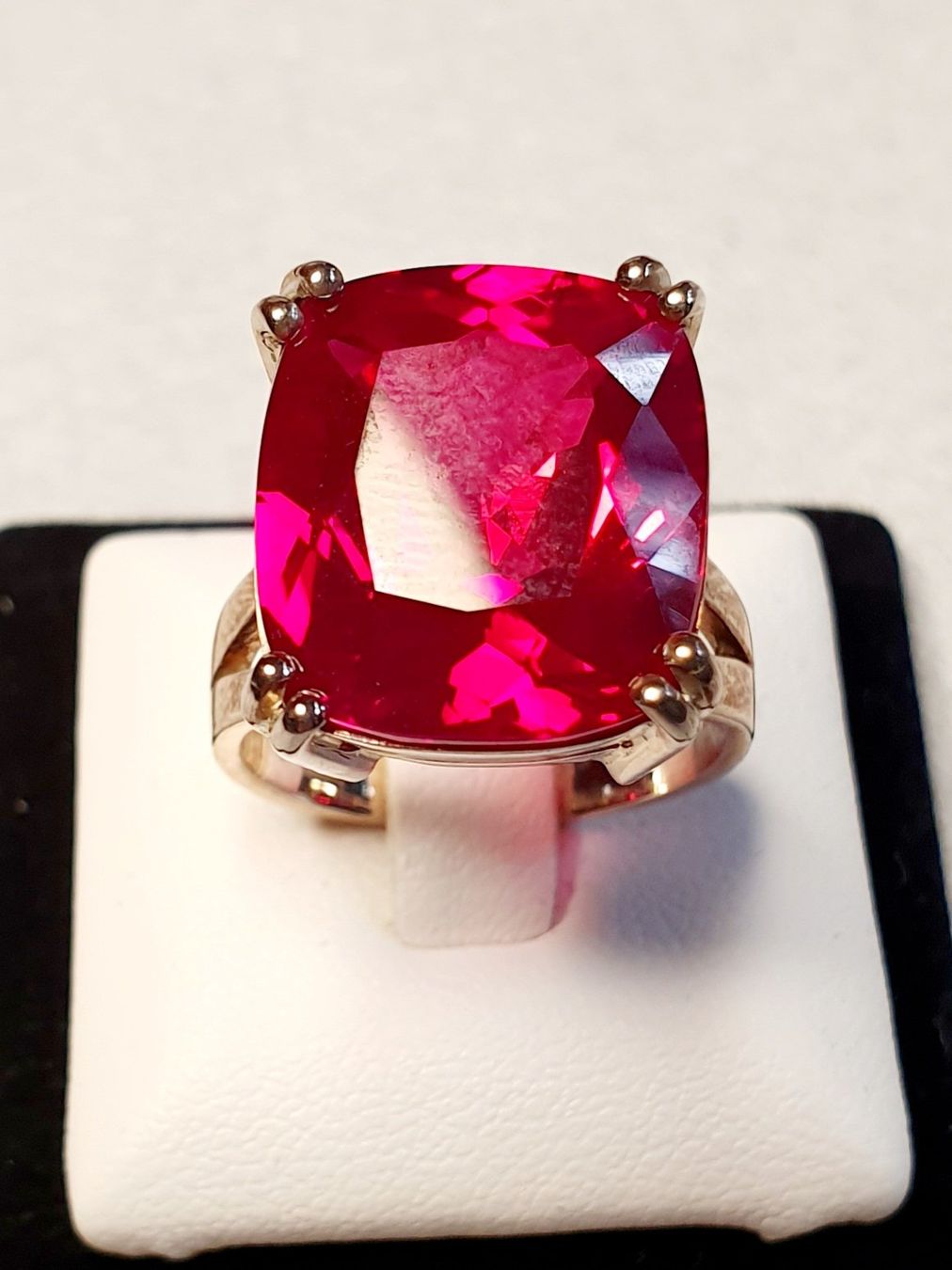 Anelli: Ring Silber mit grossem roten Topas Grösse 54 – Nuovo (secondo la descrizione) da Zürich venduto da benedikt12 9