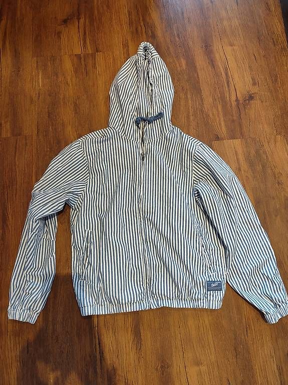 Jacken: Jacke – Gebraucht aus Flums von tin_zk28