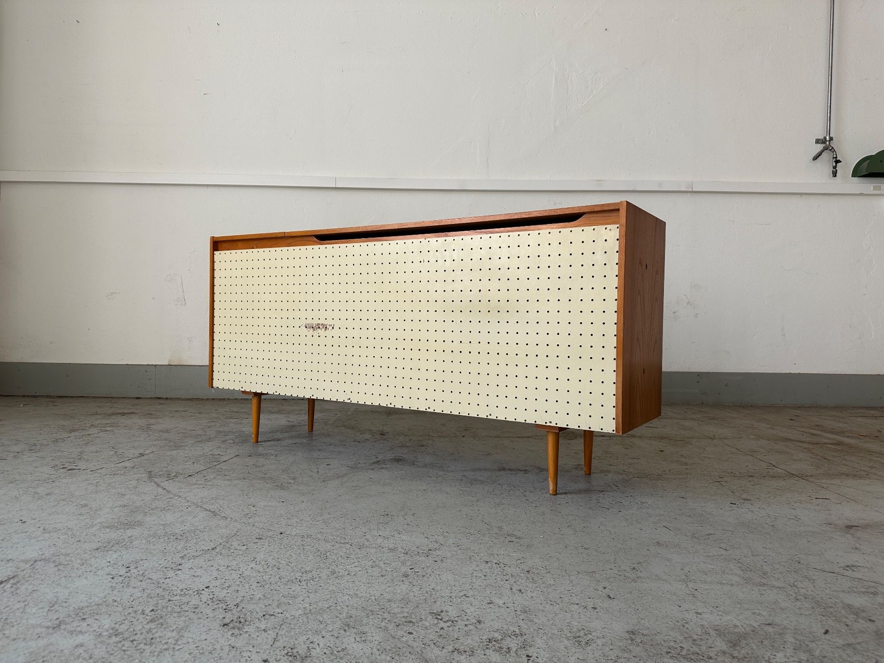 Cassettiere: Vintage Sideboard / Wäschetruhe – Usato da Zürich venduto da frauflufelberg