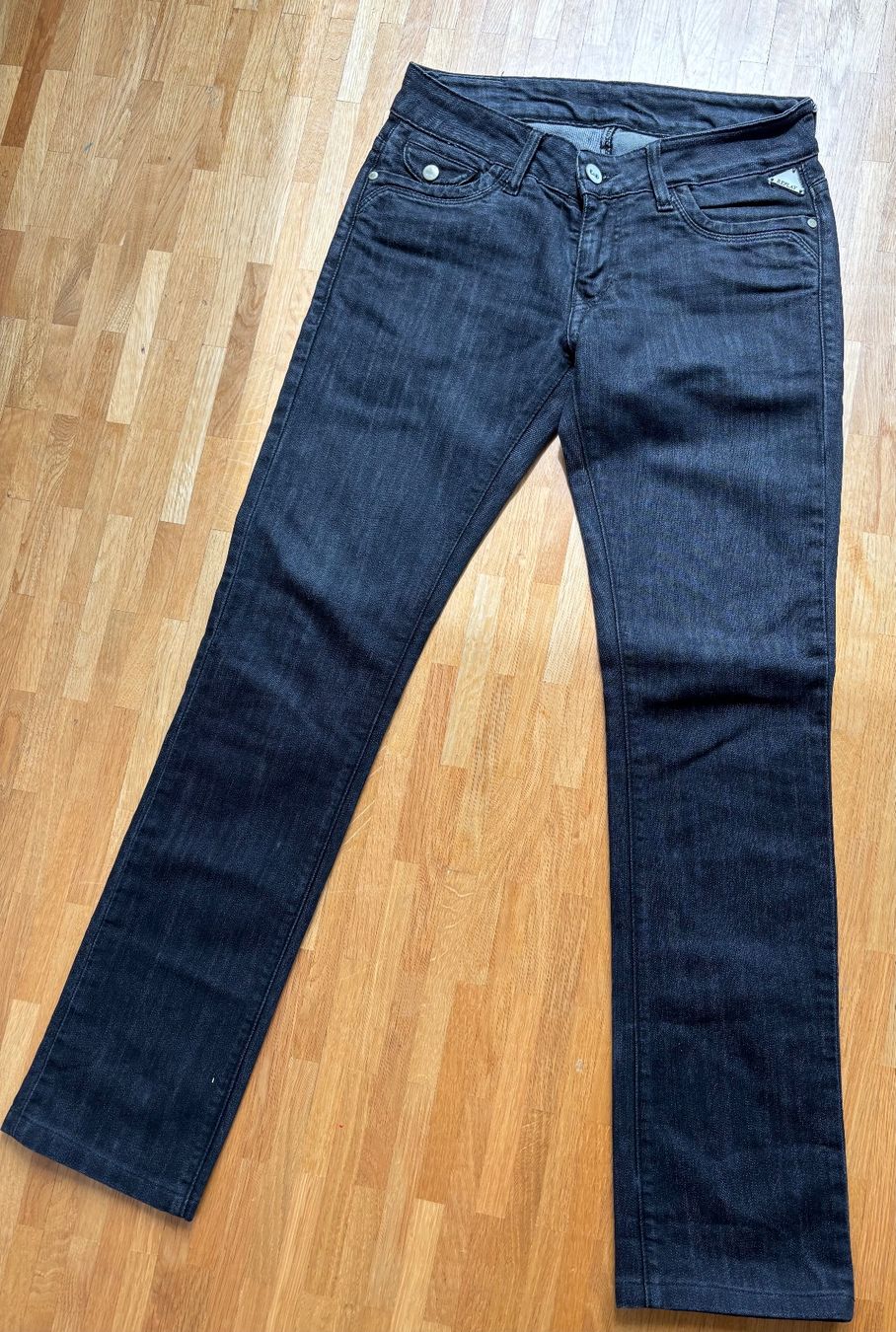 Replay Jeans: Jeans Replay noir, taille 25/34! – Usato da Perly venduto da Flemprod01 1
