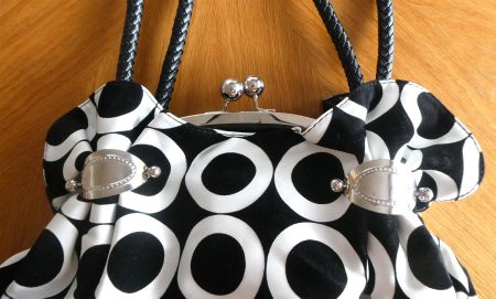 Damen Handtasche Umhängetasche 3 Fächer gemustert