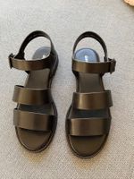 **Neue schwarze Sandaletten Gr. 37**
