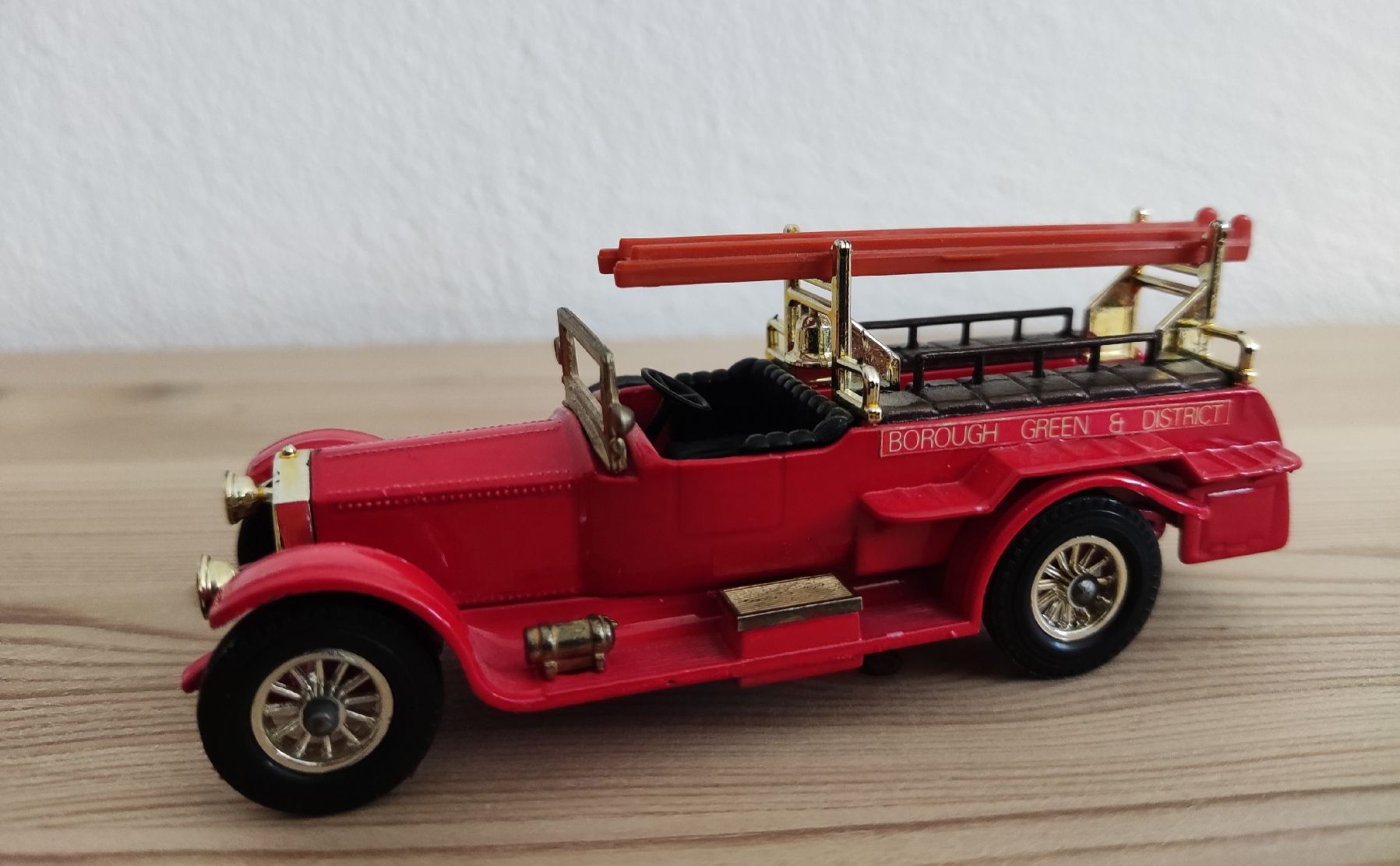 Matchbox Modellini d'auto: Match Box Autos – Usato da Chur venduto da Nisami 5