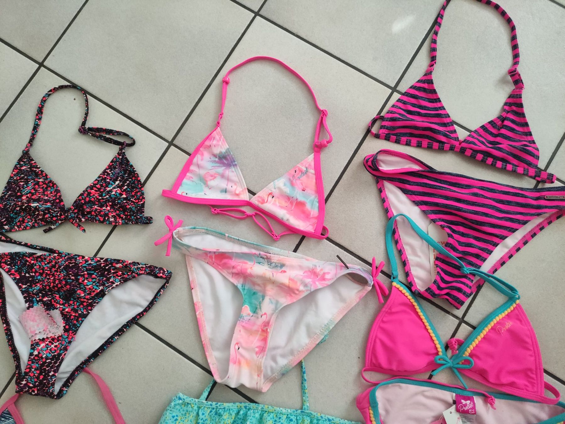 Badehosen: Neu Bikini gr 152 – Neu und originalverpackt aus Dagmersellen von L.Ga. 2