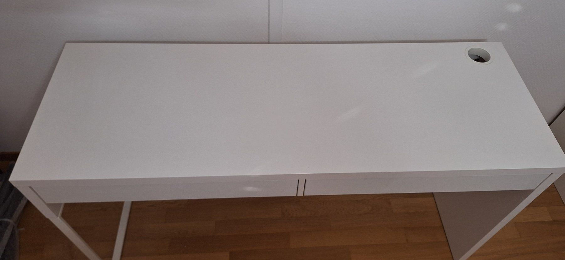 Ikea Schreibtische: Bureau Micke, blanc, Ikea – Neu (gemäss Beschreibung) aus Lussery-Villars von pousinete02 2