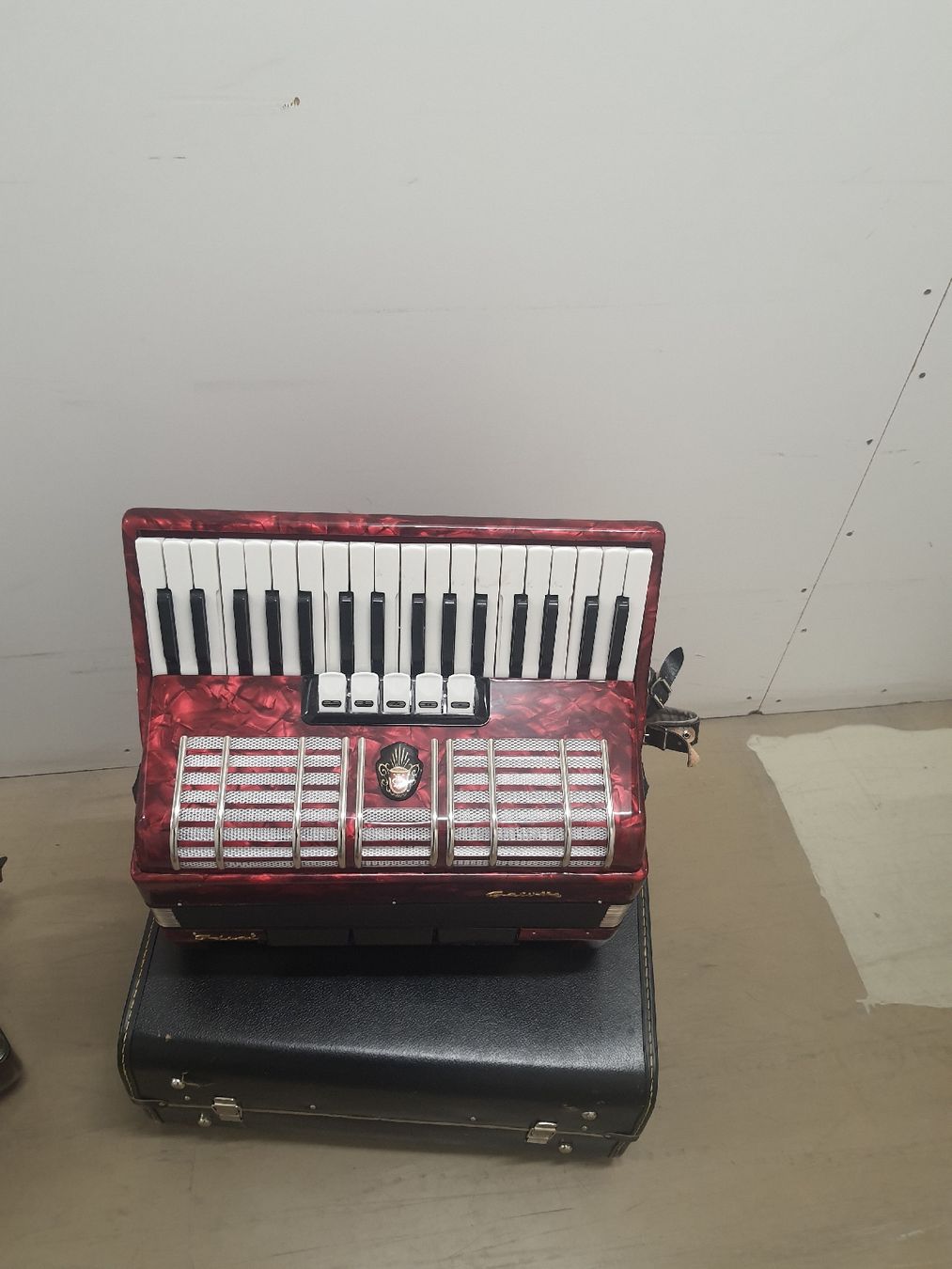 Musikinstrumente: accordéon à piano Galotta – Gebraucht aus Pont-de-la-Morge von Mirabelle0 2