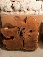 Unikat Couchtisch aus massivem Baumstammholz