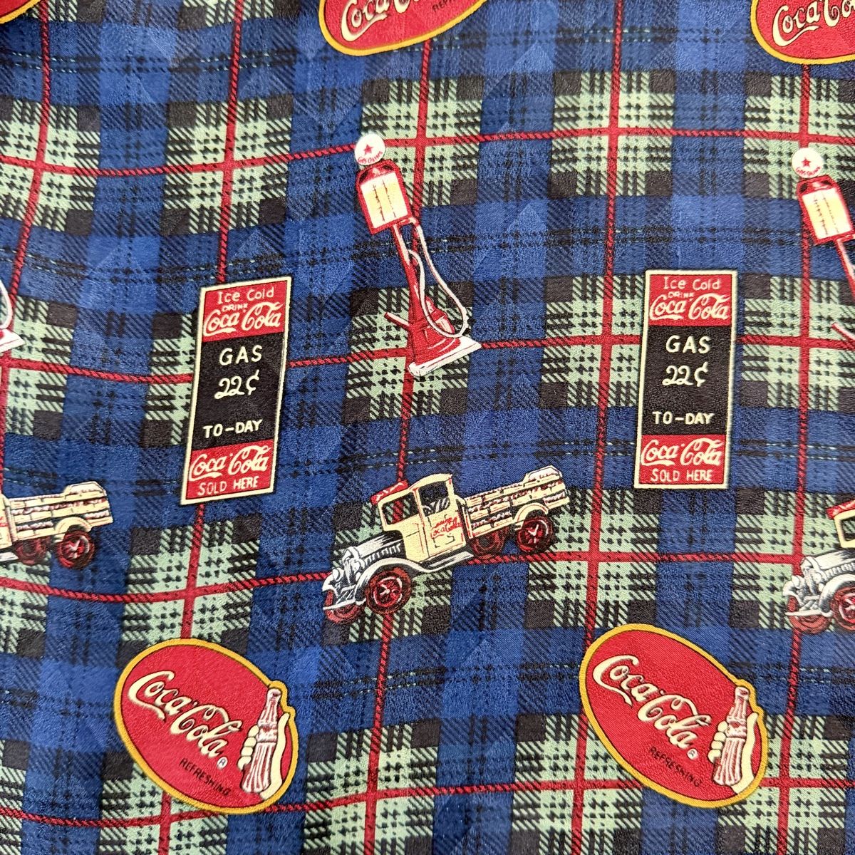 Foulard & Sciarpe: Vintage Coca-Cola 100% Silk Scarf – Usato da Emmen venduto da Colette-Juliette 2