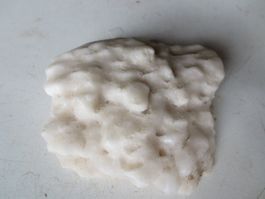 Spezieller Weiss-Beiger Calcitstein (Kalkspat )