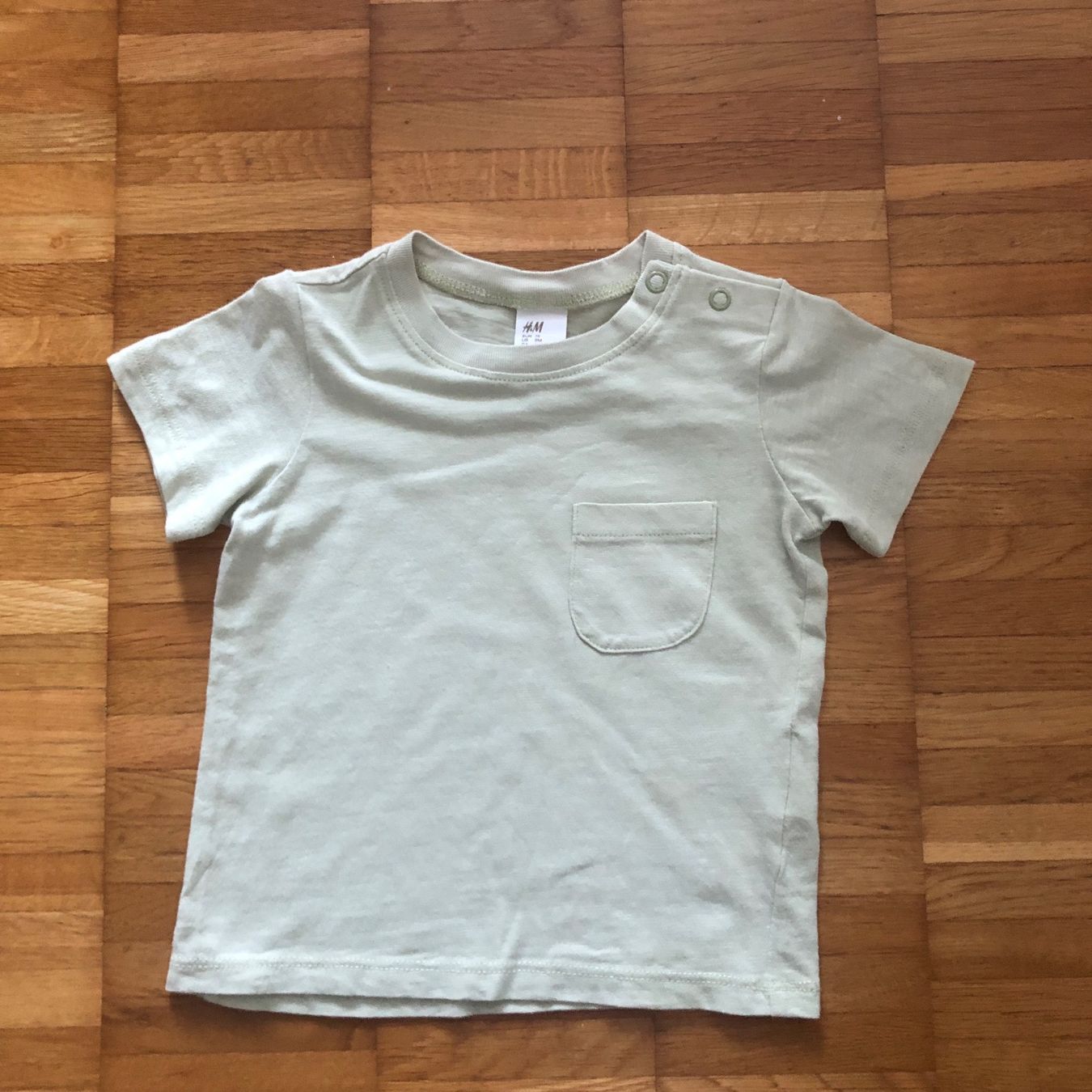 H&M Camicie, Top & T-shirt: H&M T-Shirt Gr 74 – Nuovo (secondo la descrizione) da Richterswil venduto da Eunoia85