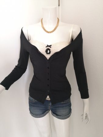 🤩MANGO LANGARM T-SHIRT SCHWARZ KNÖPFEN & SPITZE & BROSCHE