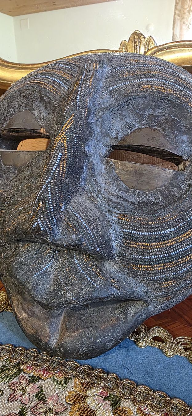 Altro in Antiquarato & Arte: Antike perlenbesetzte Maske der Bamileke "Mann" – Usato da Wolfhalden venduto da Nati-Nati 1