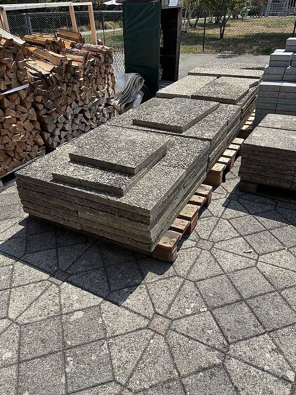 Bodenbeläge: Waschbetonplatten – Gebraucht aus Gränichen von fordfocus87 2