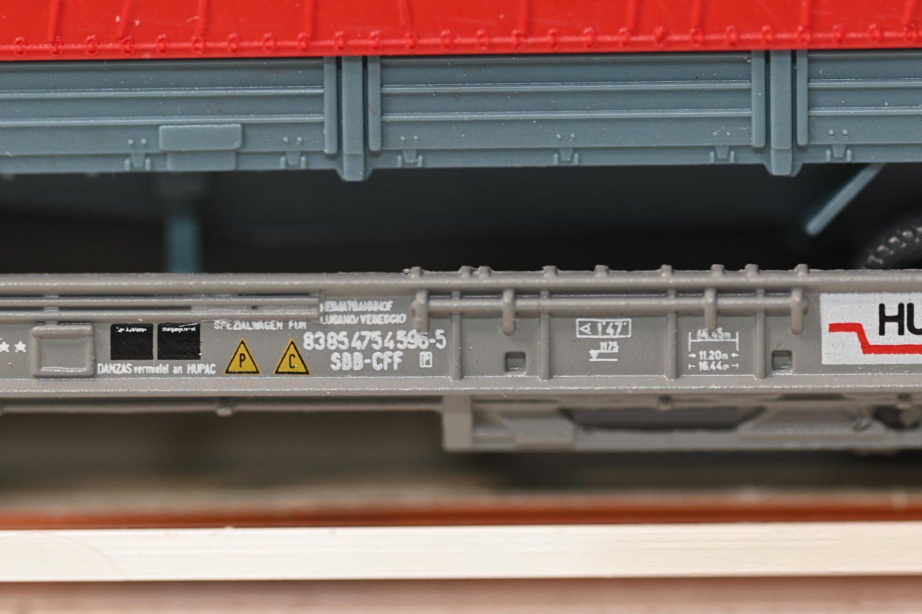 Roco Modellini di ferrovie: Güterwagen Planzer HUPAC  Roco Spur N – Usato da Laupen ZH venduto da Zmoewe 4