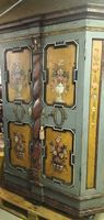 200jähriger Schrank bemalt