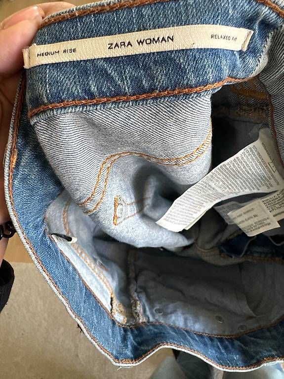 Zara Jeans: Zara Jeans Mid Rise – Nuovo (secondo la descrizione) da Zürich venduto da nik_tw2j 3