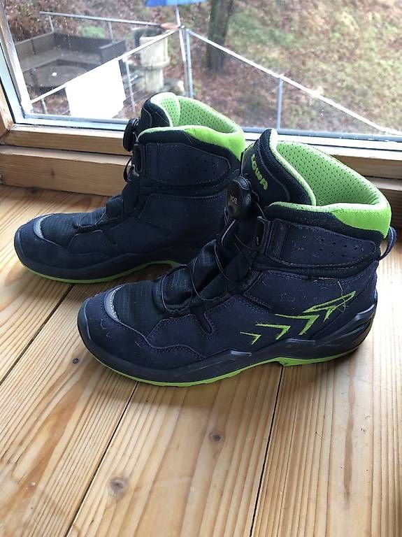 Scarpe per ragazzi: Lowa Winterschuhe 37 – Usato da Bannwil venduto da celine24 2