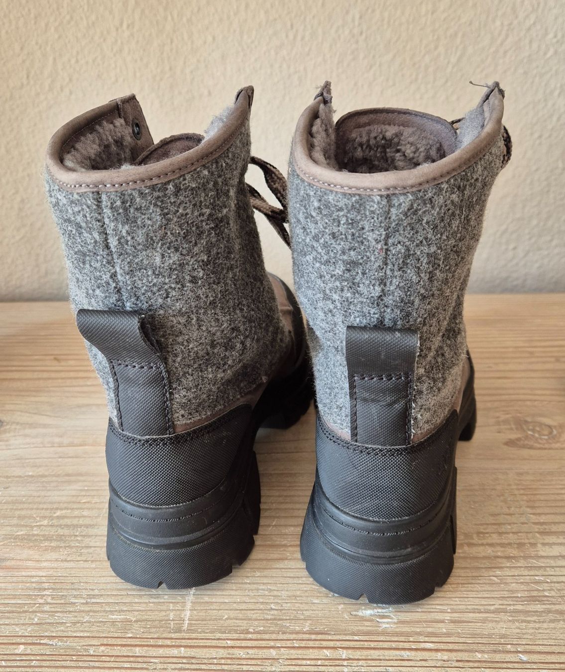 Ugg Damenschuhe: Ugg Winter Stiefel Gr. 37 – Neu (gemäss Beschreibung) aus Tagelswangen von GABGABFI 2