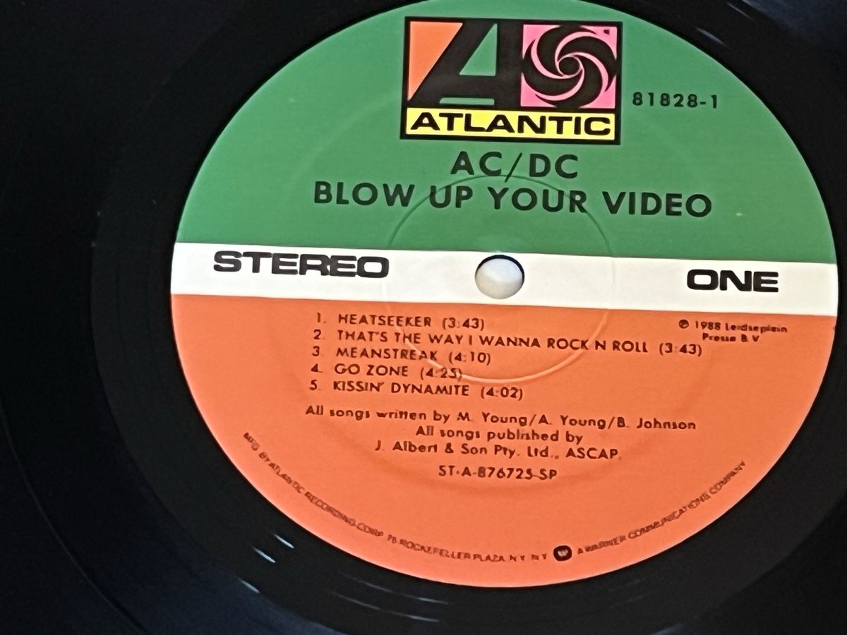 Dischi in vinile: AC/DC Blow up your Video Lp USA – Usato da Basel venduto da Vinyloase 3