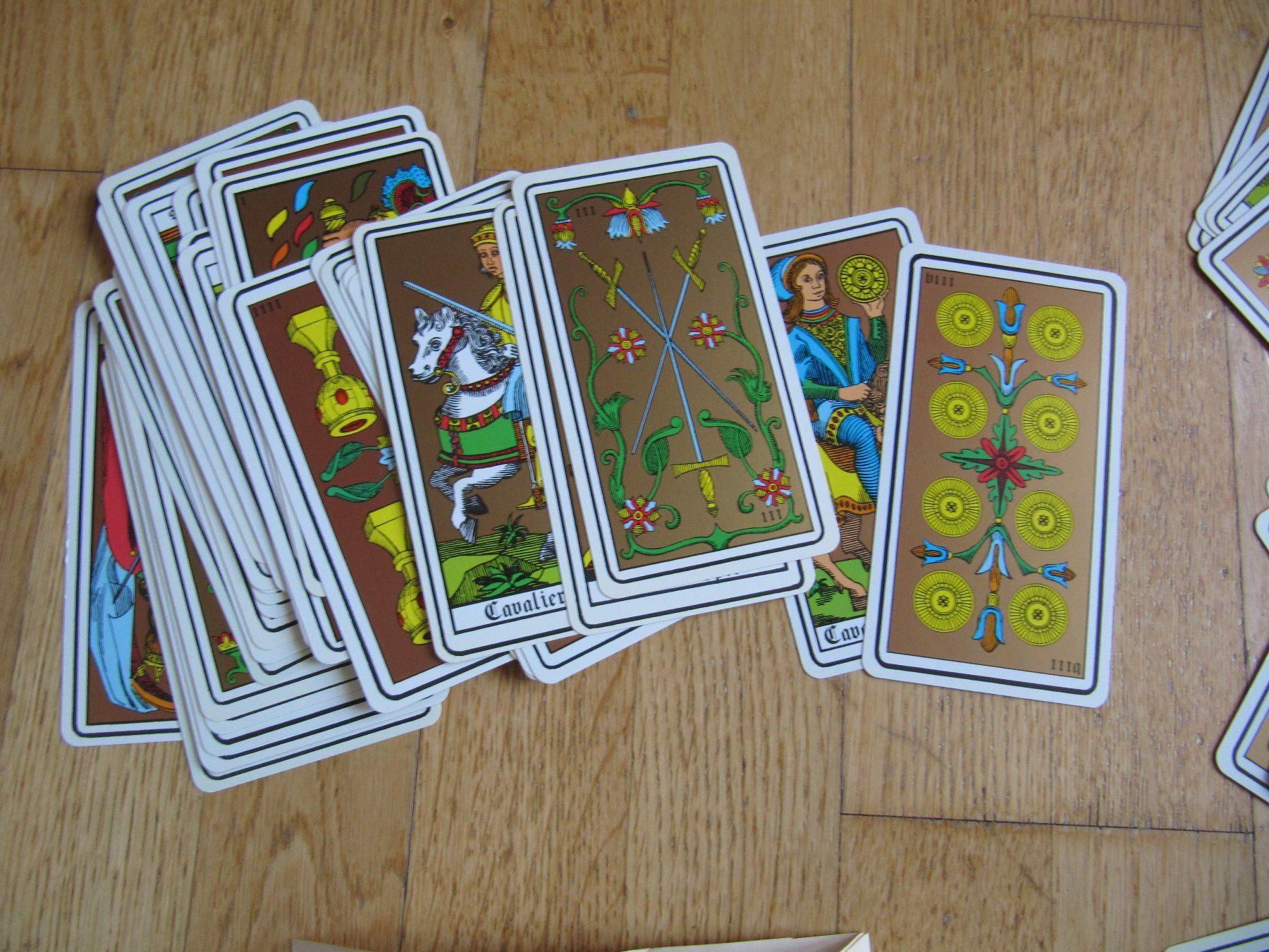 Giochi: Karten-Set: Golden Tarot Deck Oswald Wirth Orakelkarten – Nuovo (secondo la descrizione) da Würenlos venduto da Carabella0 3