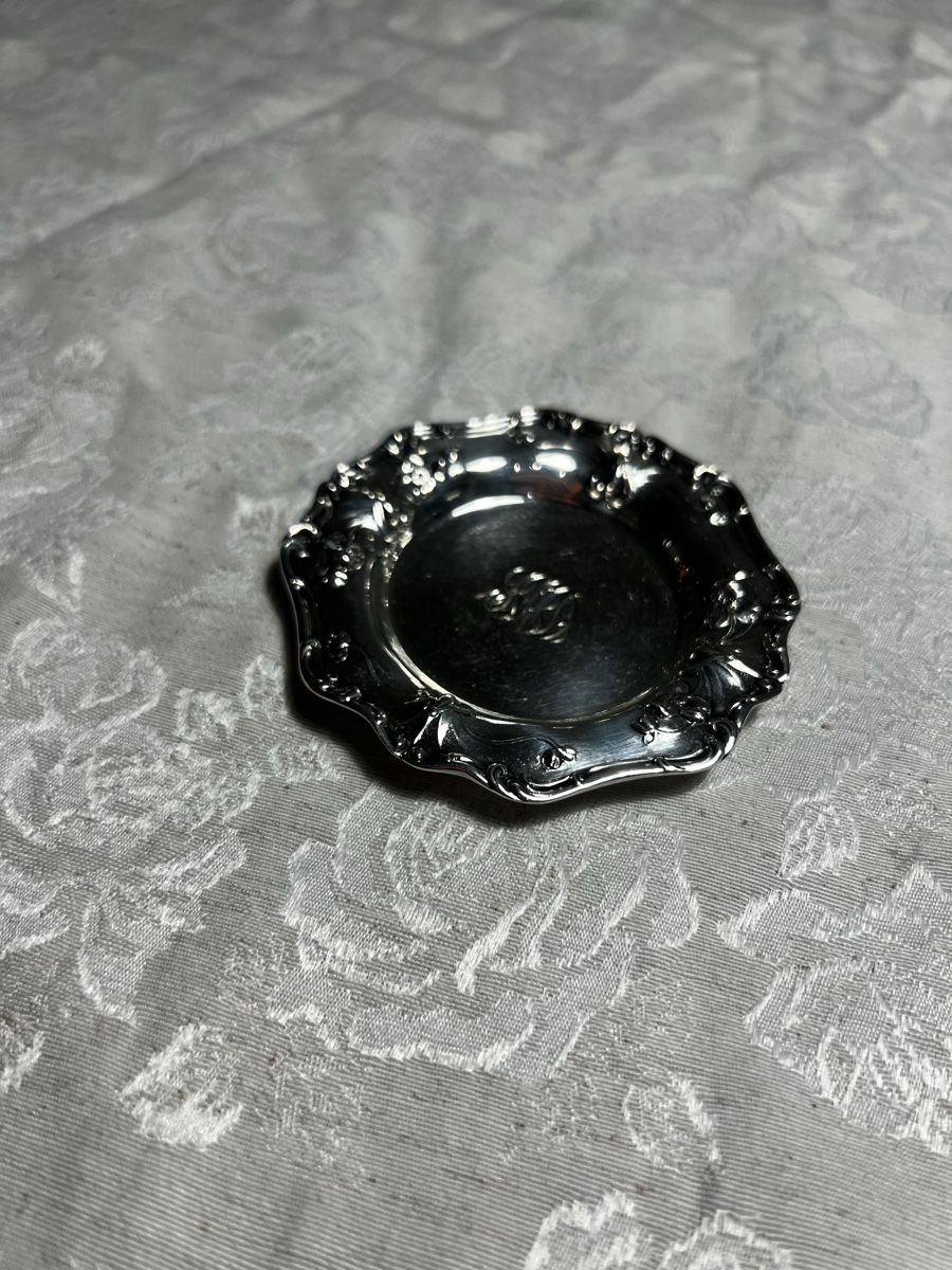 Piatti: Kleine Silberschale mit Gravur, silber oder versilbert – Usato da Ostermundigen venduto da s_jaja 2