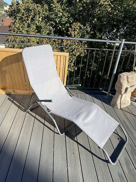 Chaises longues: 2 Schaukelliegestühle  – D'occasion à Lichtensteig par BellaNu