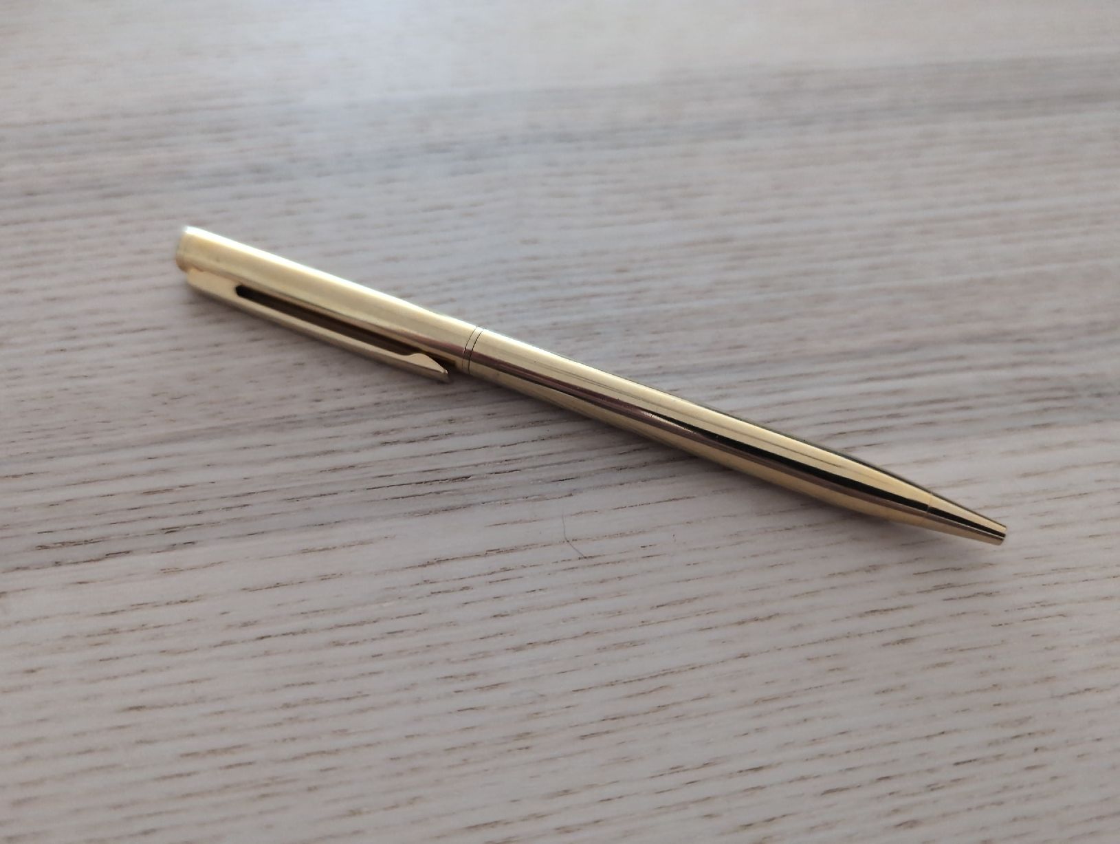 Dupont Penna & Evidenziatori: stylo a bille dupont dore – Usato da Zürich venduto da Kralot
