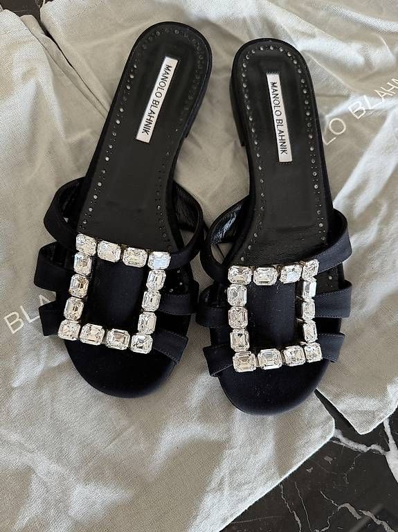 Scarpe da donna: MANOLO BLAHNIK Sandals - 37.5 – Usato da Thalwil venduto da 28rainbow 1