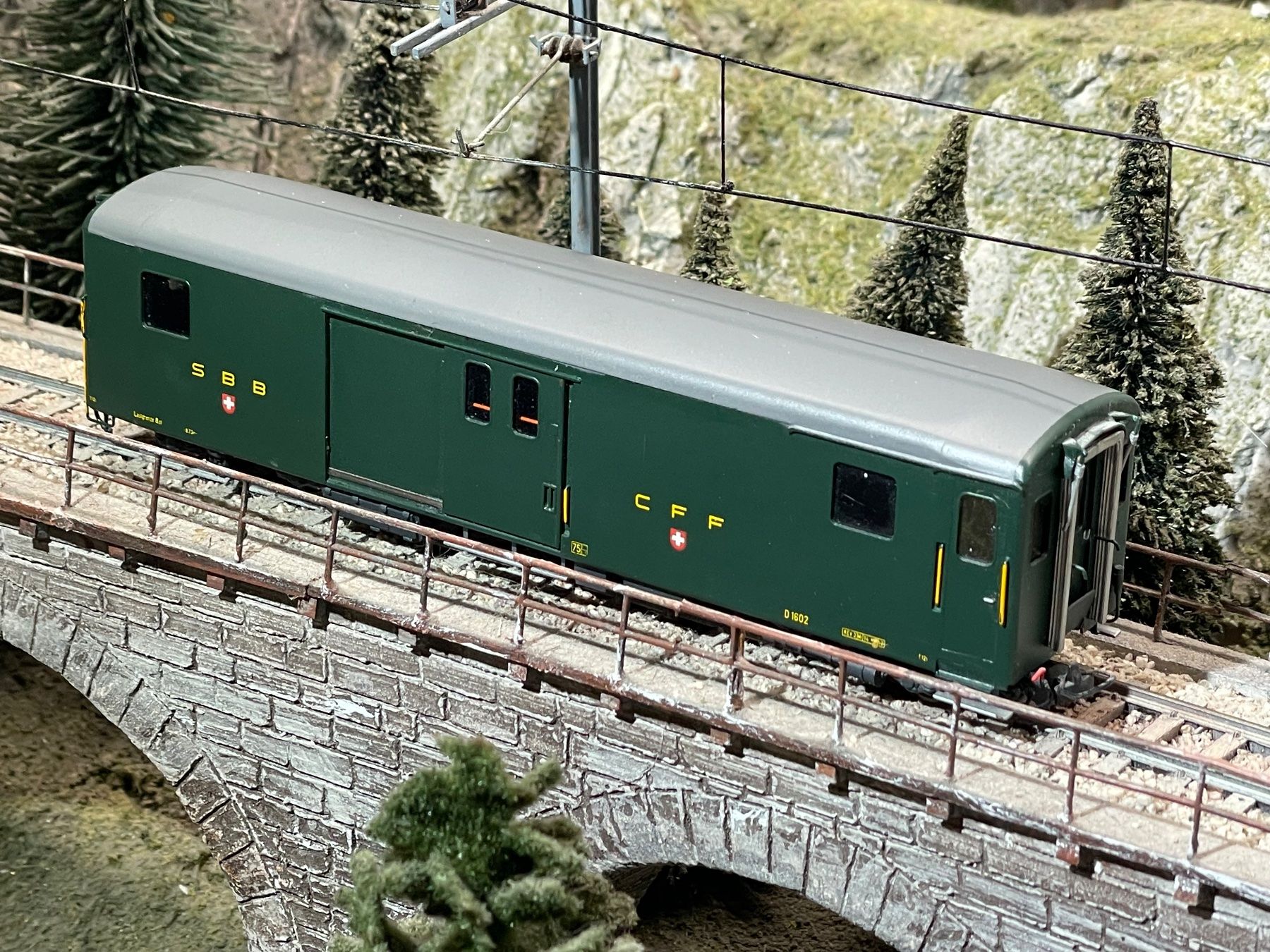 HRF Modellini di ferrovie: HRF, Brünig - Gepäckwagen, D1602 – Nuovo (secondo la descrizione) da Krummenau venduto da ferrotech 5