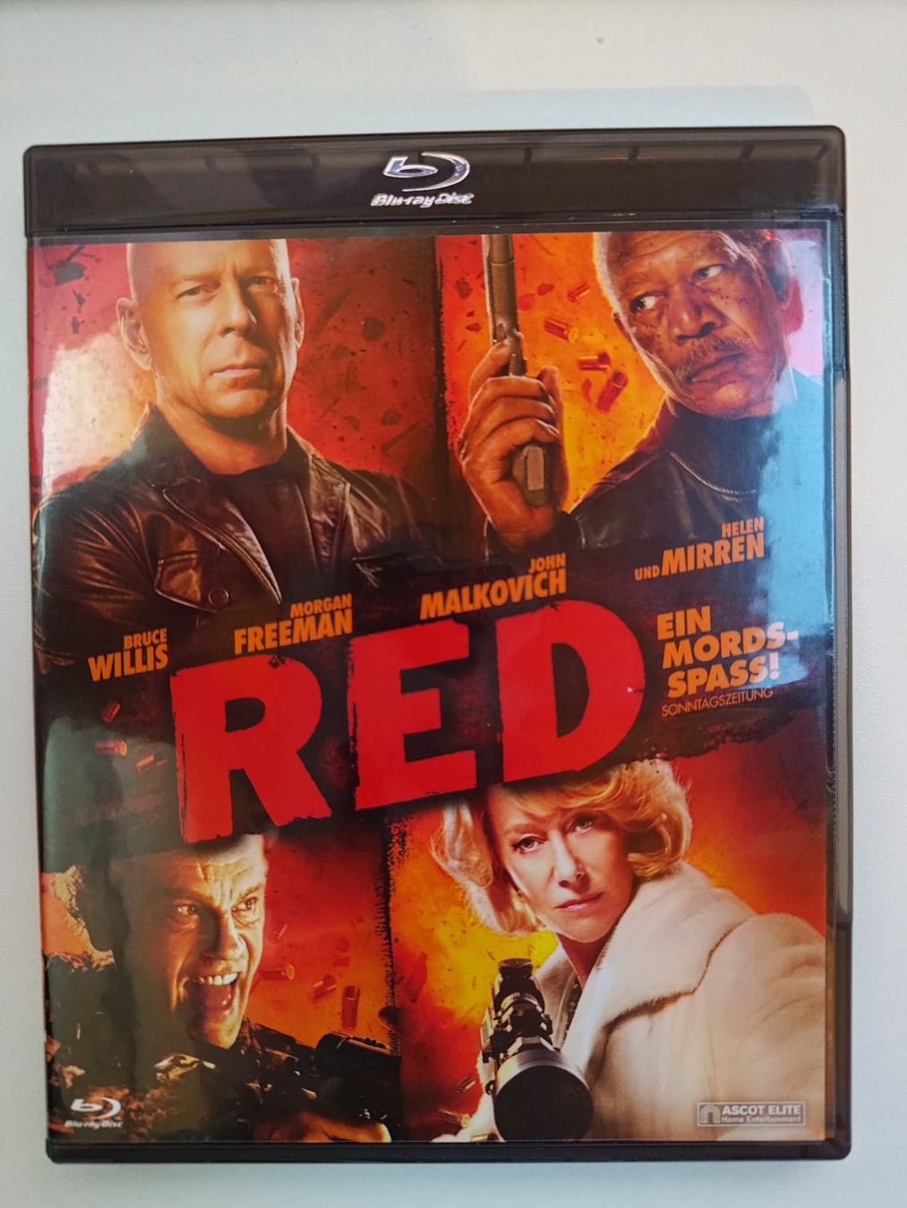 Alle DVDs: RED – Gebraucht aus Liestal von Kratzilla