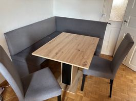 Modernes Esszimmer-Set mit Eckbank & 2 Stühlen