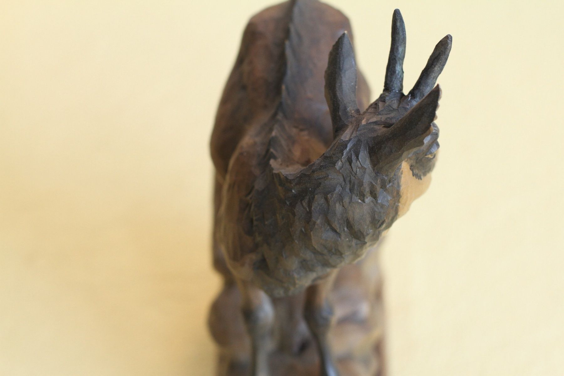 Statuette: Ziegenbock geschnitzt von 1962 – Usato da Muri b. Bern venduto da rasastro 3