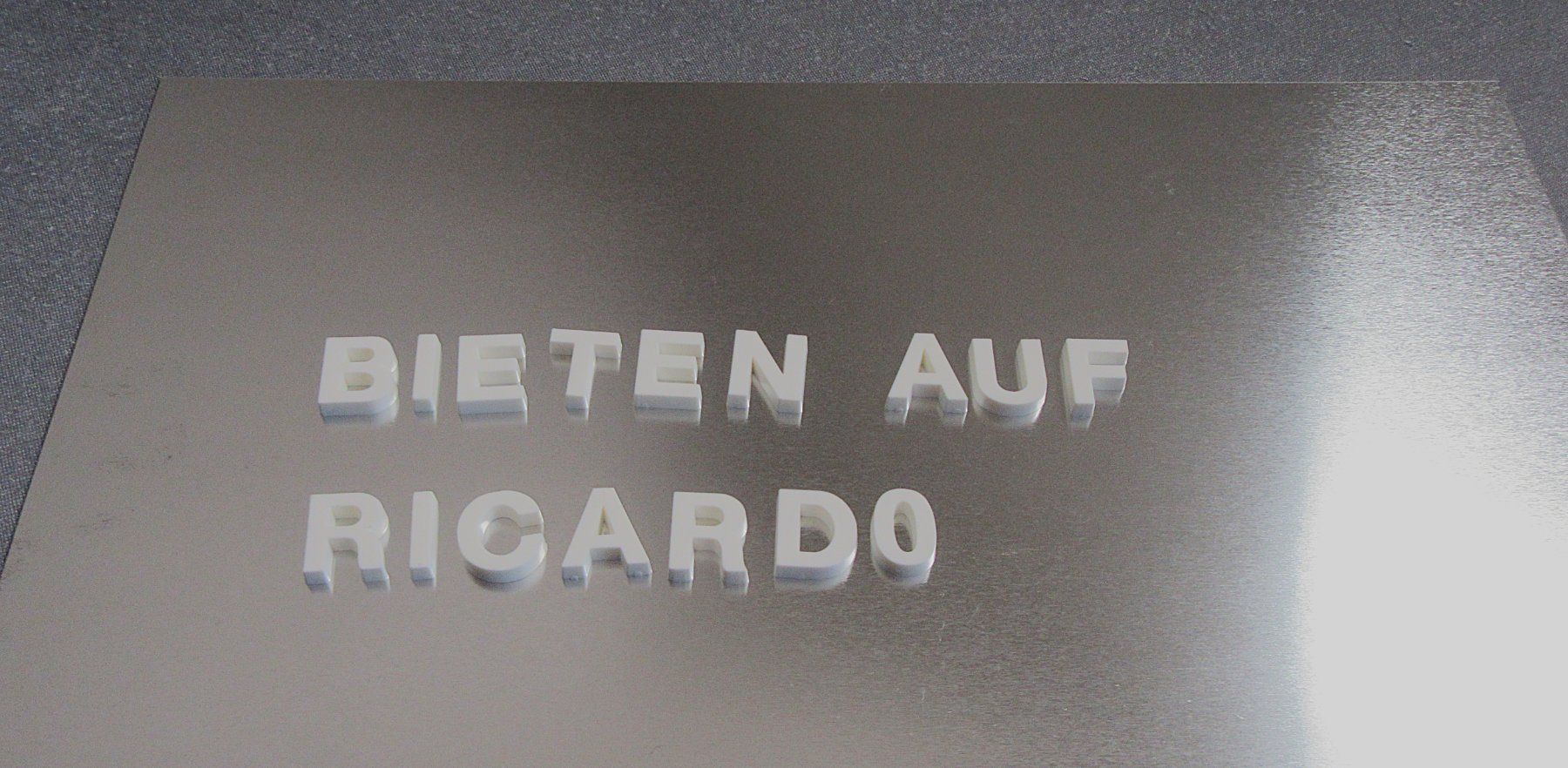Giochi: Revue - 3D Magnet-Buchstaben – Usato da Auenstein venduto da Padabimbim 4