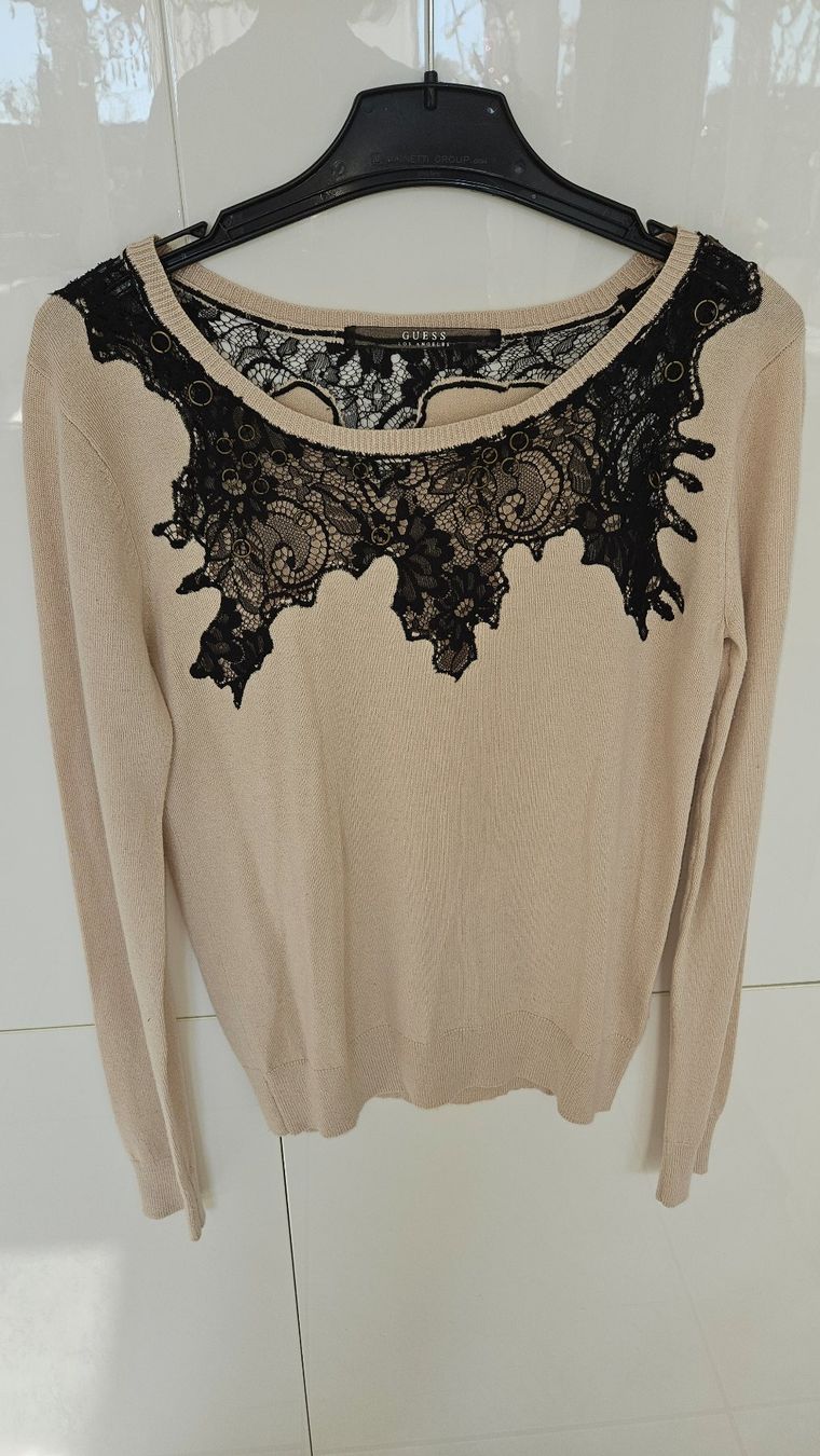 Guess Maglioni & Felpe: Pullover von Guess Gr. 36 Beige mit Schwarzer Spitze – Usato da Gossau ZH venduto da Goes05