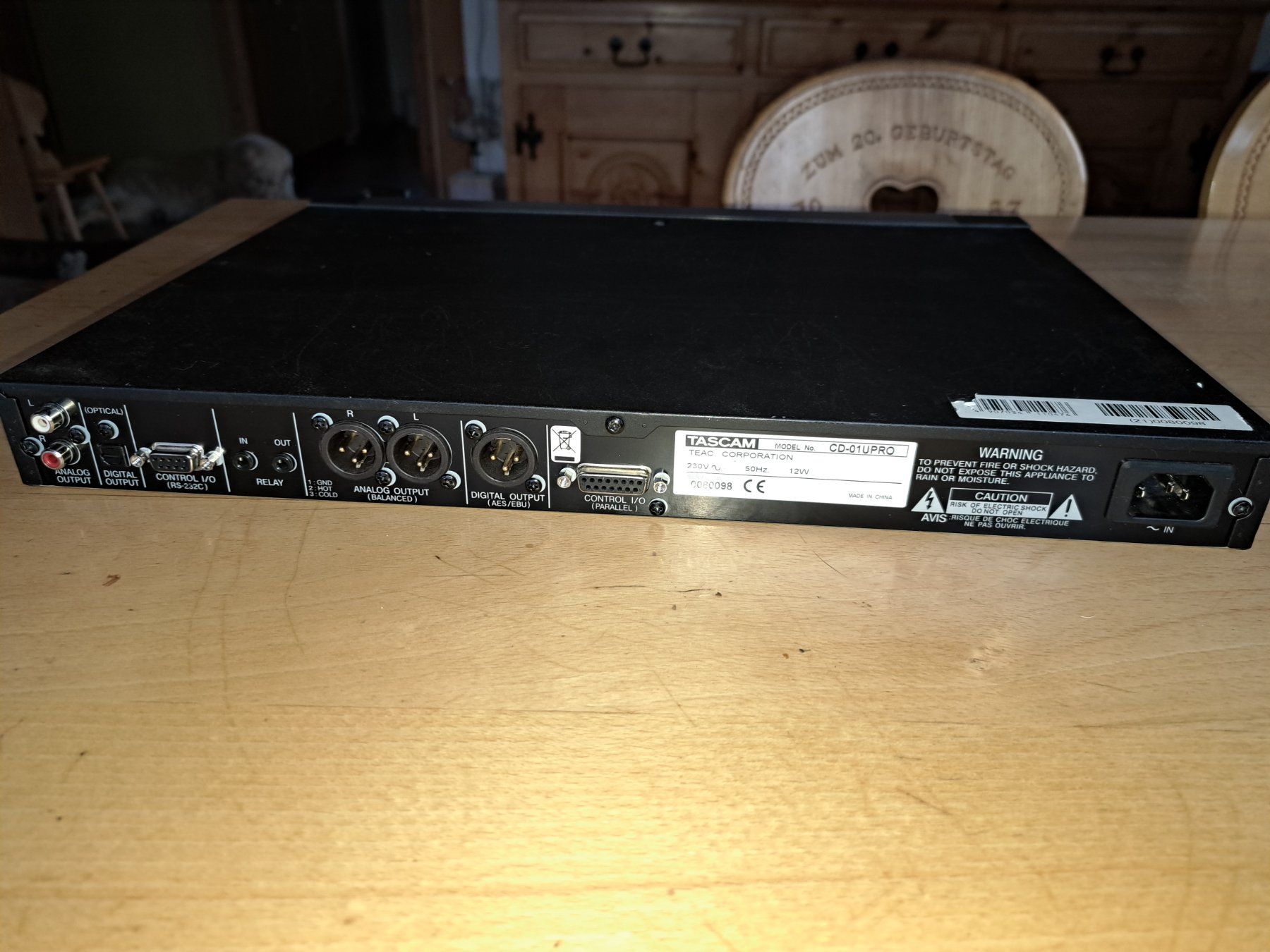 Tascam Audio- & Mediensysteme: Professioneller CD Player – Gebraucht aus Tschingel von Leaderman 1