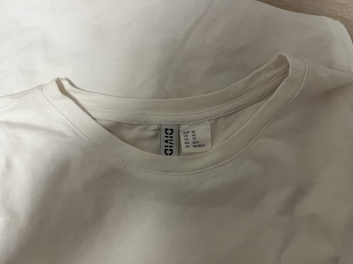H&M Pullover & Sweatshirts: Langarmshirt weiss XS neu – Neu (gemäss Beschreibung) aus Birrwil von vanyboo 2