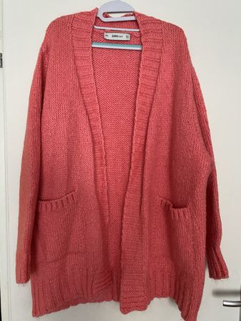 Schöne warme Strickjacke von Zara S (M) pink