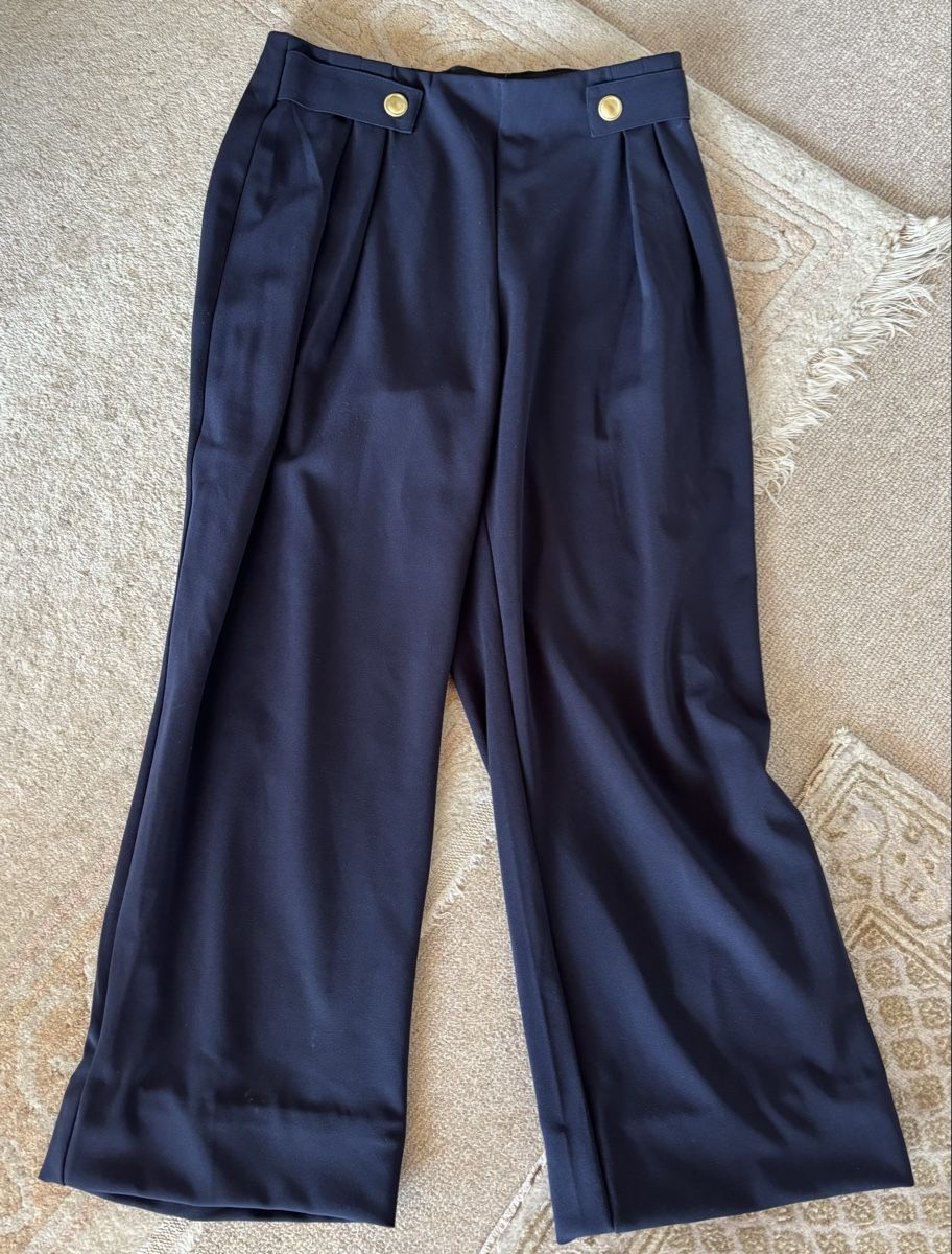 H&M Pantalons: Stoffhose – D'occasion à Eggersriet par car_w5cl