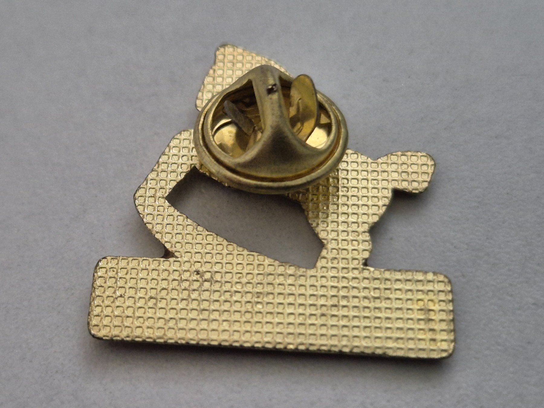 Swiss Placchette & Badge: FRAN CARL WEBER    -     Pin – Usato da Niederweningen venduto da Obson 1