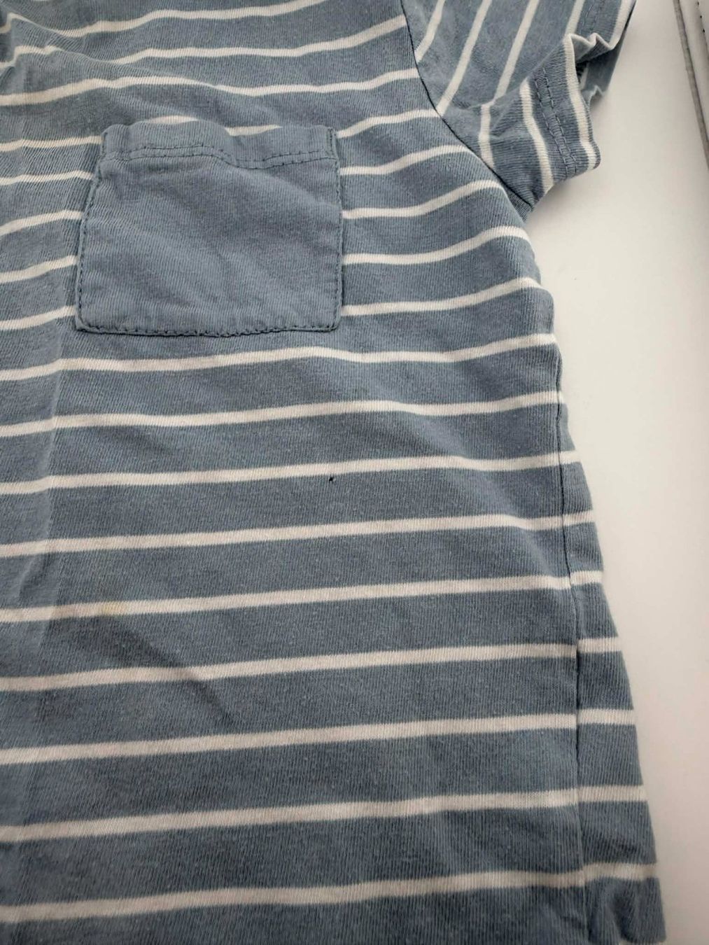 T-shirt: Gestreiftes T-Shirt – Usato da Riehen venduto da edu_92w7