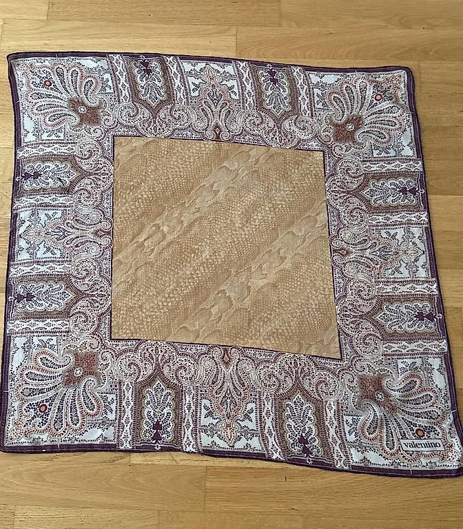 Valentino Foulard & Sciarpe: Valentino – Usato da wallisellen venduto da dem_7cyz