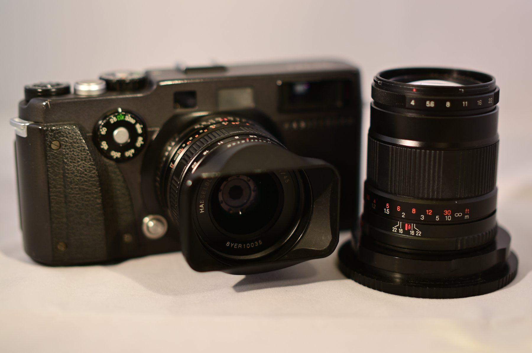 Hasselblad Kamera: Hasselblad XPan mit zwei Objektiven – Gebraucht aus Uster von Stoessda 6