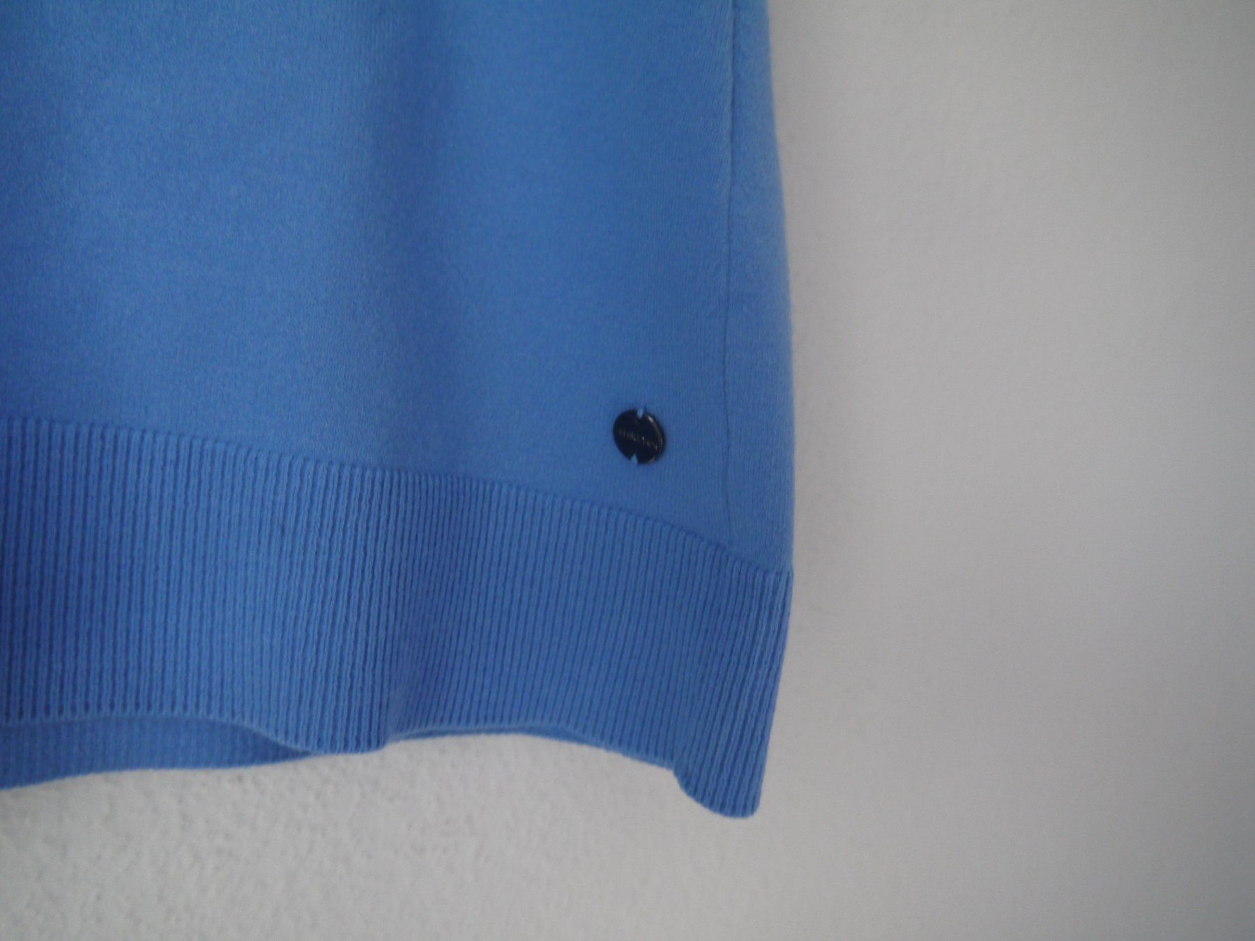Marc Cain T-shirt: MARC CAIN Bluse / T-Shirt N5 – Usato da Hagendorn venduto da Blaf 5