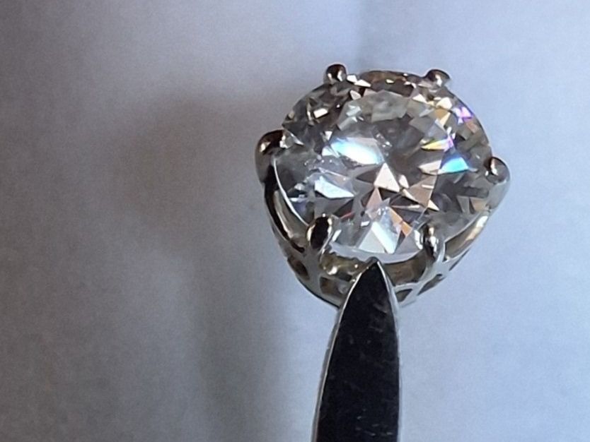 Anelli: Brillant-Ring 750 Weissgold Solitaire-Modell – Usato da Wettingen venduto da Blau8