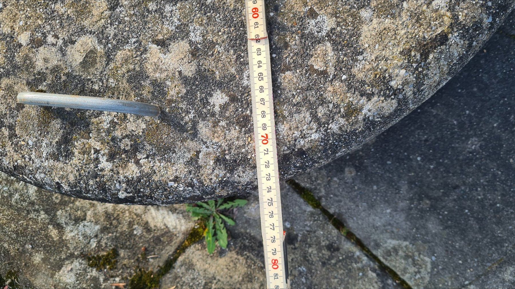 Altro: Robuster Sonnenschirmständer aus Stein mit Rollen! – Usato da Hombrechtikon venduto da Arica1 4