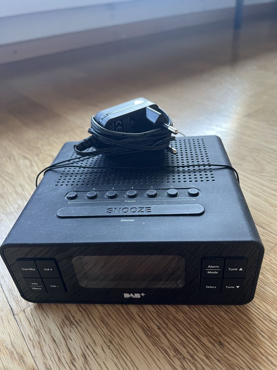 Wecker: Komfortradiowecker mit DAB+ und FM – Gebraucht aus Heimberg von nat_xv92